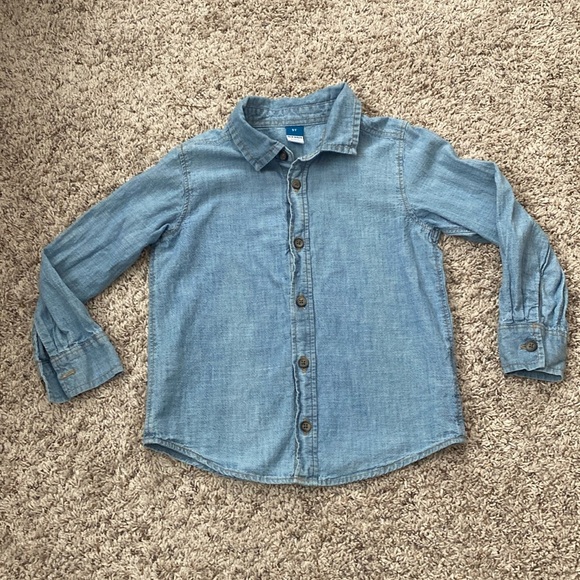 Little Boys Charmbray Button Down Shirt in size 5 - Picture 2 of 5